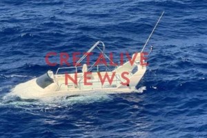 Του Απόστολου Λύτρα είναι το σκάφος που προσάραξε σε ξέρα στην Σαντορίνη – Τραυματίστηκε ελαφρά η σύζυγός του