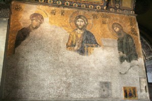 Ο Αρχιεπίσκοπος Ελπιδοφόρος θυμάται το πογκρόμ των Ελλήνων της Πόλης το 55- Σαν σήμερα