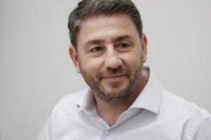 Ο Δούκας βγαίνει μπροστά και απαντά στον Ανδρουλάκη: Θέλω το ΠΑΣΟΚ να κερδίσει το στοίχημα τώρα και θα κάνω ό,τι μπορώ