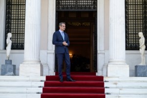 "Γιατί τον ρώτησα αν είναι καψούρης": Ο ιδιοκτήτης του Ράδιο Καψούρα εξηγεί την επική ερώτηση στον Μητσοτάκη - εικόνα 2