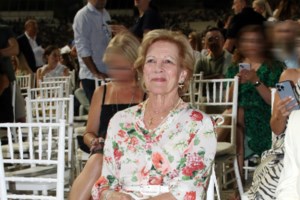 "Ο Ρουβάς και η Ζυγούλη μικρή!" Η σπάνια εμφάνιση του Σάκη Ρουβά με την κόρη του Αναστασία που μοιάζει απίστευτα στη μητέρα της - εικόνα 6