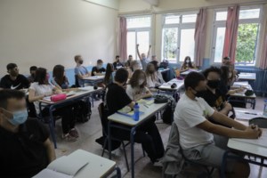 Δυσοίωνη πρόβλεψη από τον ΠΟΥ: "Η Όμικρον μπορεί να προκαλέσει νέες, πιο επικίνδυνες μεταλλάξεις" - εικόνα 3