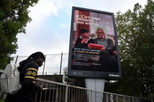 Όταν οι βασιλείς παίρνουν...το Μετρό: Έκπληκτοι επιβάτες είδαν μπροστά τους τον Κάρολο [Εικόνες] - εικόνα 10