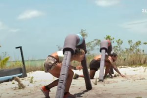 Τριαντάφυλλος: Τον φυγάδευσαν μόλις έφτασε στο Ελ. Βενιζέλος - Χαμός από τους θαυμαστές που τον περίμεναν - εικόνα 4