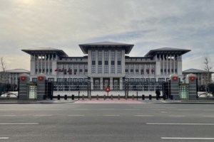 Τα φωτογραφικά κλικ από την Άγκυρα: Ο αγέλαστος Ερντογάν και οι αμήχανες χειραψίες [Εικόνες]