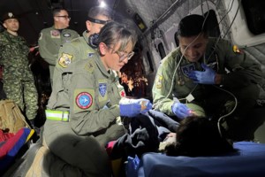 Σοκ στην Κολομβία: Συγκρούστηκαν στον αέρα δύο μαχητικά αεροσκάφη - Νεκρός ο ένας πιλότος [βίντεο]