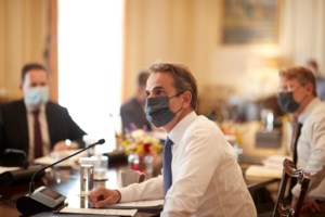 Γιατί θύμωσε ο Μητσοτάκης και χτύπησε προειδοποιητικά καμπανάκια – Ποιοι υπουργοί "βγάζουν έξω την ουρά τους"