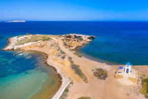 Το "διαμάντι" των Κυκλάδων: Από τους hippies των 60's, τους ροκάδες των 80' s και τους ravers των 90's, στο σήμερα - εικόνα 3