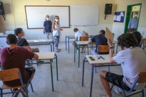 Πανελλαδικές 2021: Σήμερα ή αύριο ανακοινώνεται ο αριθμός εισακτέων - Τι αλλάζει στις φετινές εξετάσεις