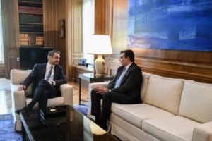 Σε καραντίνα ο Περιφερειάρχης Μουτζούρης λόγω κορονοϊού - Βλέπει τουρκικό δάκτυλο στη Μόρια - εικόνα 2