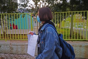 Αναστασία Σιμητροπούλου: Όταν η αναπληρώτρια εκπρόσωπος τύπου του ΚΙΝΑΛ έπαιξε στο DEAL [Βίντεο]