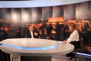 Αλέξης Τσίπρας: "Επιτρέπεται να πέσεις, επιβάλλεται να σηκωθείς. Είμαστε όρθιοι"