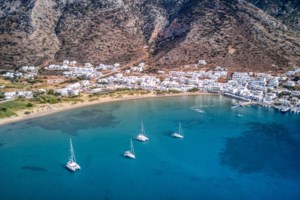 Η κωμόπολη που προσφέρει ήρεμες διακοπές, μια ανάσα από την κοσμοπολίτικη Λευκάδα - εικόνα 3