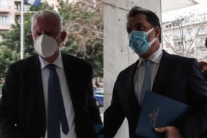 Ο Ανδρέας Λοβέρδος στο TheTOC για την καρατόμηση από την Φώφη, την οργή για τον Τσίπρα και τη Novartis