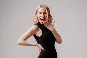 Έγκυος στο πρώτο της παιδί η τραγουδίστρια Ρένα Μόρφη - εικόνα 2