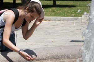 Ο καιρός σήμερα: Υποχωρεί η κακοκαιρία και ανεβαίνει η θερμοκρασία - Σε ποιες περιοχές θα βρέξει