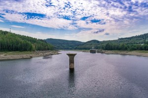 Ποιοι τουριστικοί προορισμοί στην Ελλάδα είναι φουλ και πoιοι έχουν μείνει... πίσω