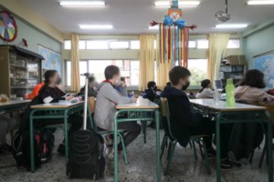 Μόσιαλος: Πώς και πότε μπορεί να ανοίξει το λιανεμπόριο - Τι πρότεινε για τα σχολεία - εικόνα 2