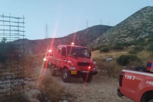 Φωτιά στη Βούλα: Επί τόπου βρέθηκε ο Χρήστος Στυλιανίδης - εικόνα 3