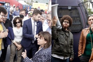 Σοκαρίστηκε λέει τώρα το μέλος του ΣΥΡΙΖΑ από τον "διχαστικό λόγο" της ΠτΔ και γι' αυτό της επιτέθηκε φραστικά