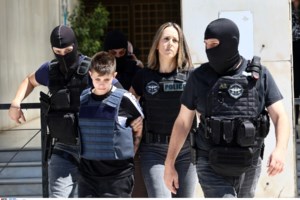 Ειρήνη Μουρτζούκου: "Τους έκλεινε μύτη και στόμα και ταυτόχρονα πίεζε τον θώρακα" - Ετσι δολοφονούσε τα παιδιά - εικόνα 2