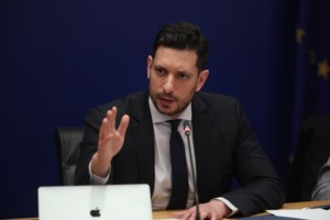 Κόντρα Κυρανάκη με Λυμπερόπουλο στη Βουλή: "Μην συκοφαντείτε όποιον διαφωνεί μαζί σας" - "Πάθος κατά των Αθηναίων ταξιτζήδων"