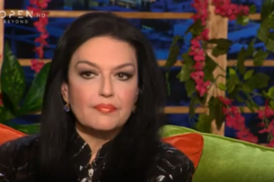 Ζήνα Κουτσελίνη: Έχω κάνει πλαστική επέμβαση στο στήθος μου, το έχω μειώσει - εικόνα 3