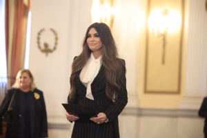 Η Κίμπερλι Γκίλφοϊλ συνομίλησε με τον Γιώργο Λάνθιμο στο ΣΕΦ [εικόνες]