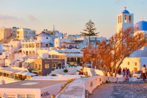 Επιμένει ο Γεωργιάδης για τον υποχρεωτικό εμβολιασμό: Μετά τις αναστολές συμβάσεων, θα γίνουν απολύσεις