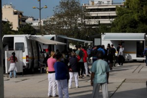 Αλλάζουν όλα από το Σάββατο: Μάσκες παντού και απαγόρευση κυκλοφορίας λίγο πριν τα 1.000 κρούσματα την ημέρα