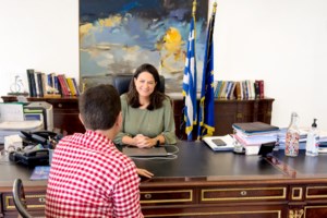 Στο Λονδίνο η Νίκη Κεραμέως μαζί με πρυτάνεις για νέες συνεργασίες με βρετανικά πανεπιστήμια