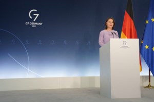 Με κορονοϊό η ΥΠΕΞ της Γερμανίας, Ανναλένα Μπέρμποκ - Ακυρώθηκαν οι επισκέψεις σε Αθήνα και Άγκυρα