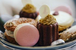 Εορτολόγιο: Ποιοι γιορτάζουν σήμερα, Παρασκευή 30 Ιανουαρίου