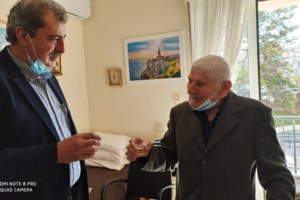 Κόντρα Πλεύρη - Ξανθού για την περίθαλψη των ανασφάλιστων και το κόστος των φαρμάκων