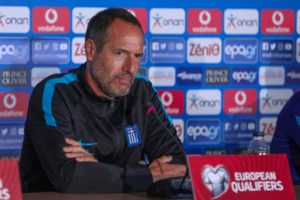 Σοκ στη Γαλλία: Γυναίκα ποδοσφαιριστής έβαλε δύο άτομα να σακατέψουν τα πόδια συμπαίκτριάς της για μία θέση στην 11αδα - εικόνα 2