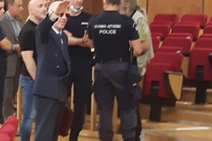 Σοκ στη Θεσσαλονίκη: 14χρονος έπεσε θύμα ξυλοδαρμού από συνομηλίκους του χωρίς λόγο