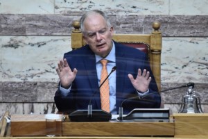 Σάλος με τις διαρροές στην Επιτροπη Θεσμών και Διαφάνειας: Ο ΣΥΡΙΖΑ παραβίασε το απόρρητο με "πολακισμούς", λέει η ΝΔ