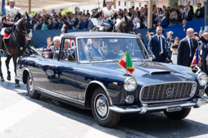 Αμερικανίδα τουρίστρια αποκλείστηκε ισοβίως από την Πιάτσα ντι Σπάνια στη Ρώμη- Εκανε πατίνι και προκάλεσε ζημιά 20.000 ευρώ - εικόνα 3