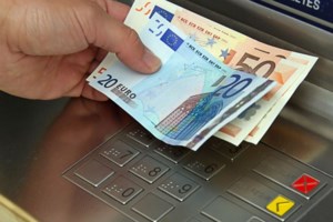 Στουρνάρας: Το Ταμείο Ανάκαμψης αλλάζει τελείως τα δεδομένα - Βασικό σενάριο για ύφεση 6% για φέτος