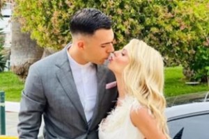 Παντρεύτηκε με θρησκευτικό γάμο ο Σλούκας - Το αριστοκρατικό σικ νυφικό της Μαρίας Δαρσίνου [εικόνες] - εικόνα 2