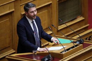 Η ανάρτηση του Νίκου Ανδρουλάκη για την ημέρα του Αγίου Βαλεντίνου: "Αγάπη μόνο"