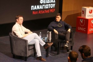 Ο βουλευτής Μιχάλης Χουρδάκης προσχώρησε στο Κίνημα Δημοκρατίας - Γίνεται εκπρόσωπος Τύπου