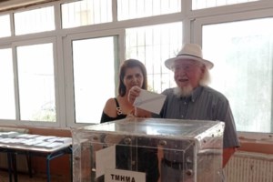 Εκλογές 2023: Ξεπουλάνε οι τούρτες με τους πολιτικούς αρχηγούς και τα κόμματα [εικόνες] - εικόνα 2