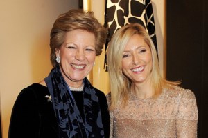 Μιμή Ντενίση: Σούπερ σικ σε φιλανθρωπική εκδήλωση με τουαλέτα σε ιδιαίτερη απόχρωση - εικόνα 4