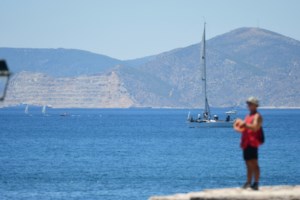 Στη Βουλή η Σοφία Μπεκατώρου: "Να οριστεί πρόσωπο αναφοράς στα σωματεία, τα θύματα δεν ξέρουν σε ποιον να μιλήσουν" - εικόνα 4