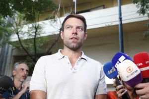 Άνοιγμα Φάμελλου σε Νέα Αριστερά: Ανοιχτές οι πόρτες του ΣΥΡΙΖΑ σε όποιον θέλει να γυρίσει στο σπίτι του