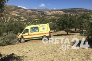 Τραγωδία στην Κόρινθο: Οδηγός μηχανής καρφώθηκε σε λεωφορείο και σκοτώθηκε επιτόπου [Εικόνες]