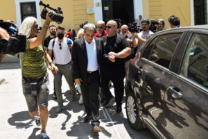 Θέμης Αδαμαντίδης: Τον καταγγέλλει για βία και η μητέρα των παιδιών του - "Η Βαρβάρα μού έστελνε λεφτά" [Βίντεο]