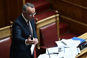 Βουλή - Ανδρουλάκης: Αν έχει μείνει στον κ. Μητσοτάκη στοιχειώδης ευπρέπεια, να μας δείξει το επίμαχο email Τριαντόπουλου - εικόνα 2