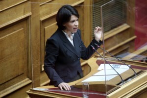 Η Ελευθεριάδου του ΣΥΡΙΖΑ μιλά για "πολιτικούς κρατούμενους" στην Ελλάδα - ΝΔ: Τον Κουφοντίνα εννοεί;